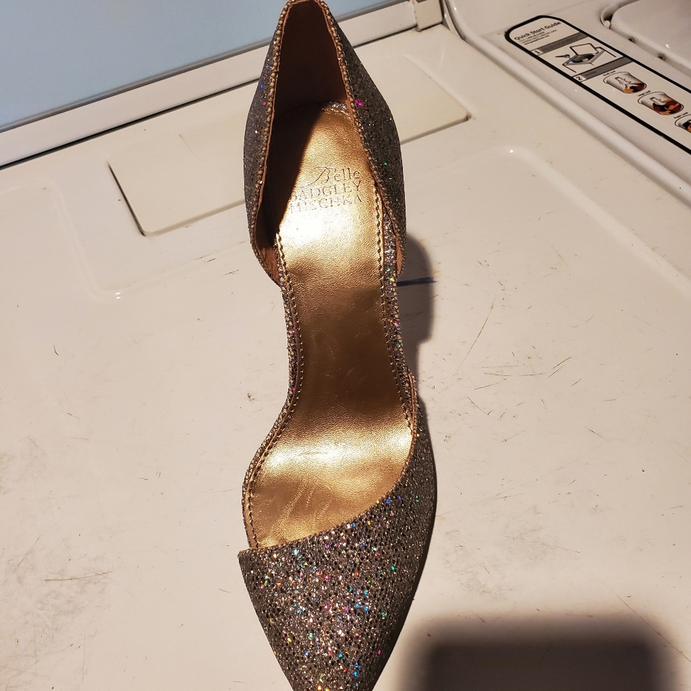 Gold shoes